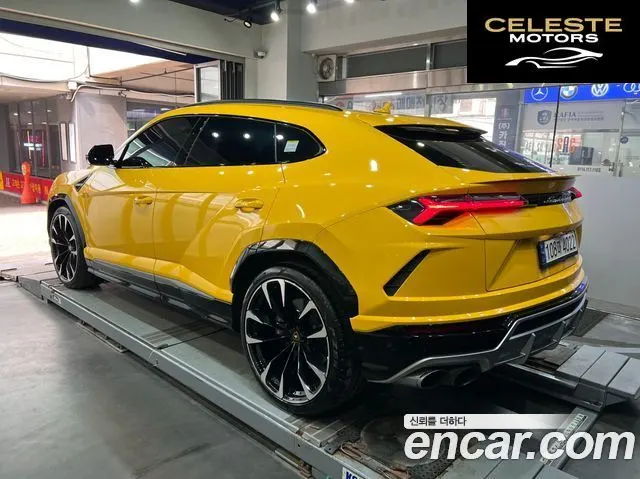 LAMBORGHINI Urus 4.0 V8 2021 — photo 3 sur 26
