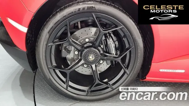 LAMBORGHINI Huracán LP640-4 EVO Spyder 2023 — photo 5 sur 26