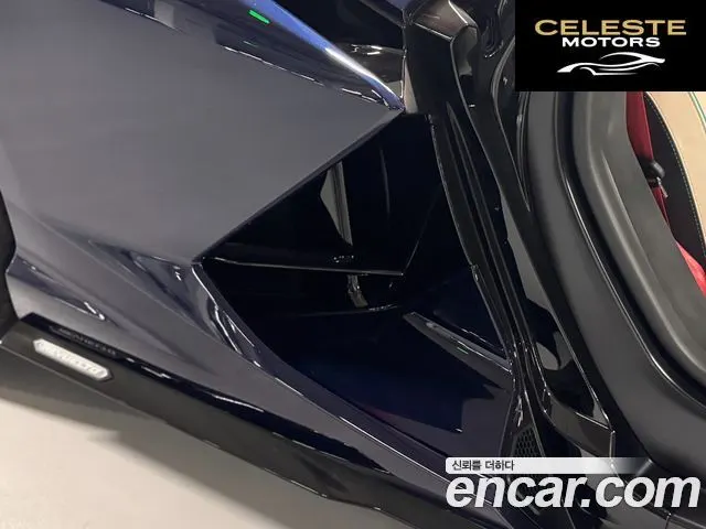 LAMBORGHINI Revuelto 6.5 V12 2025 — photo 16 sur 26