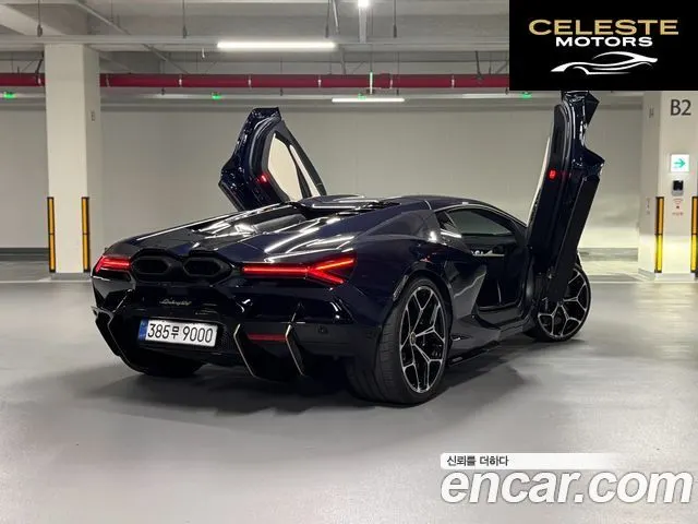 LAMBORGHINI Revuelto 6.5 V12 2025 — photo 4 sur 26