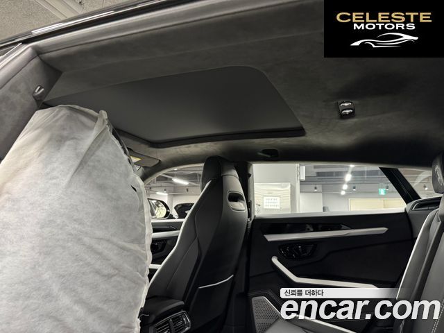 LAMBORGHINI Urus 4.0 V8 SE 2025 — photo 13 sur 23