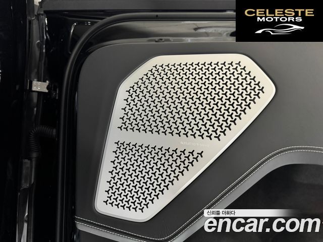 LAMBORGHINI Urus 4.0 V8 SE 2025 — photo 16 sur 23
