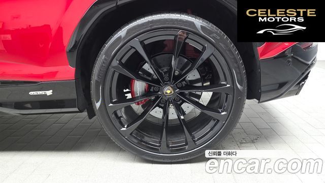 LAMBORGHINI Urus 4.0 V8 S 2024 — photo 7 sur 42