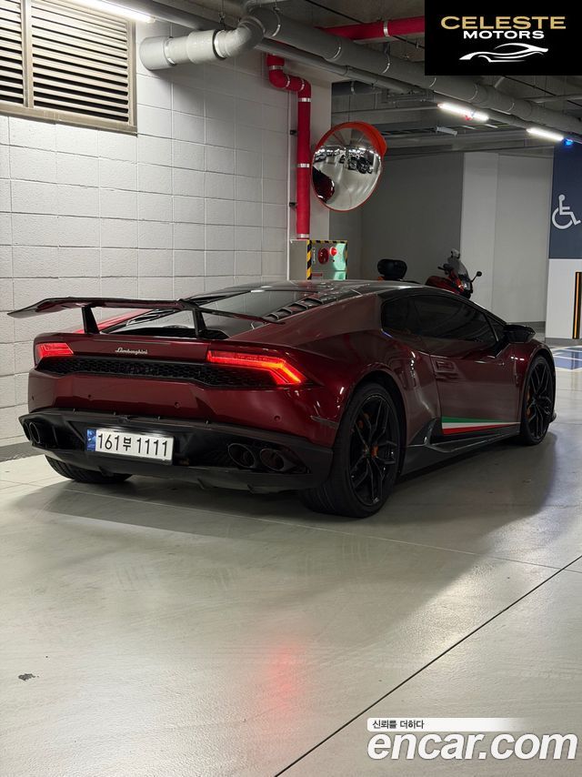 LAMBORGHINI Huracán LP610-4 2015 — photo 2 sur 12