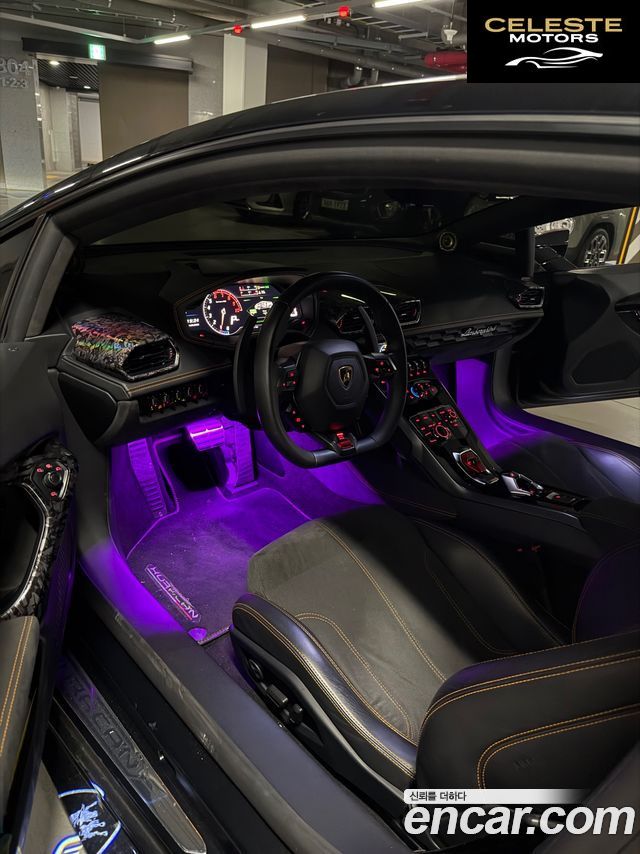 LAMBORGHINI Huracán LP610-4 2015 — photo 6 sur 12