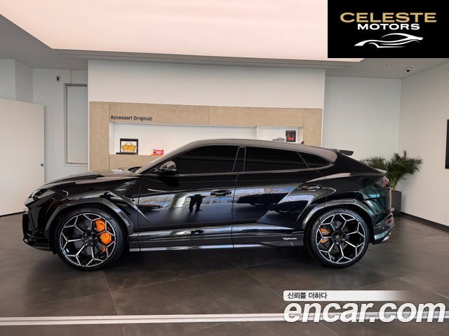 LAMBORGHINI Urus 4.0 V8 2024 — photo 12 sur 19