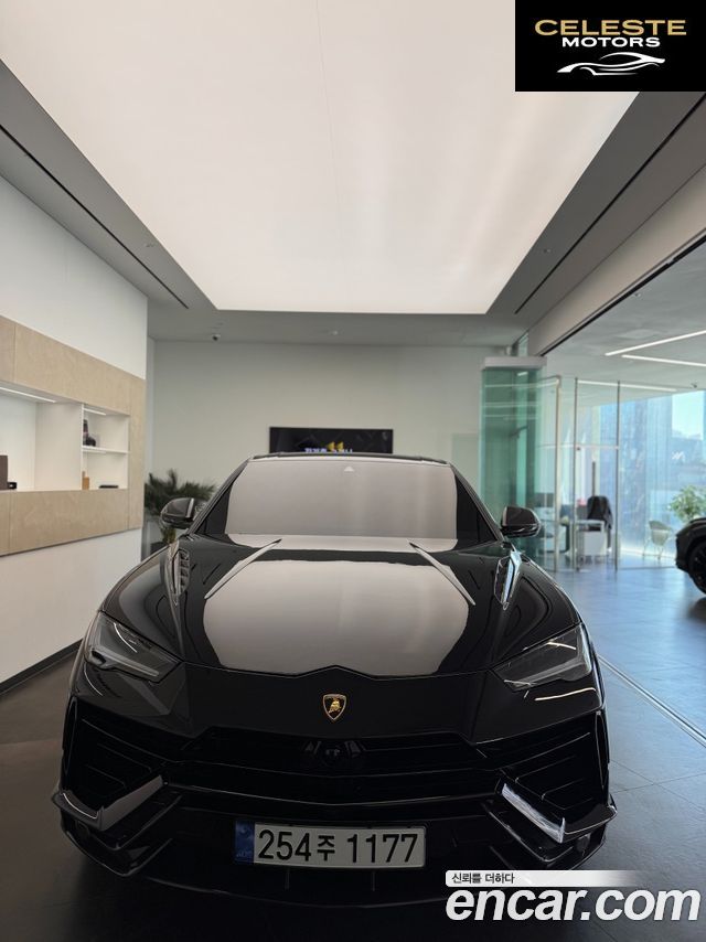 LAMBORGHINI Urus 4.0 V8 2024 — photo 13 sur 19