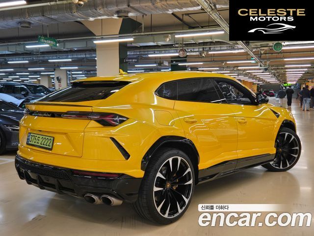 LAMBORGHINI Urus 4.0 V8 2022 — photo 8 sur 26