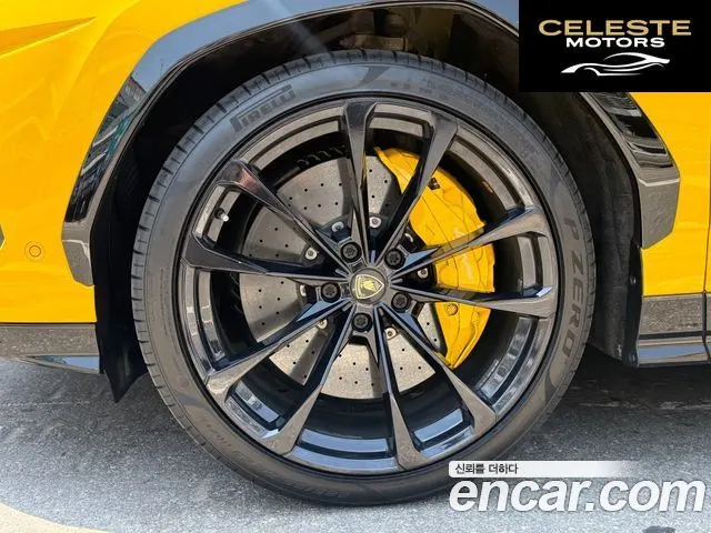 LAMBORGHINI Urus 4.0 V8 2019 — photo 4 sur 26
