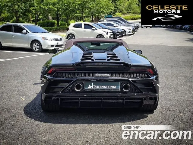 LAMBORGHINI Huracán LP640-4 EVO Spyder 2021 — photo 9 sur 26