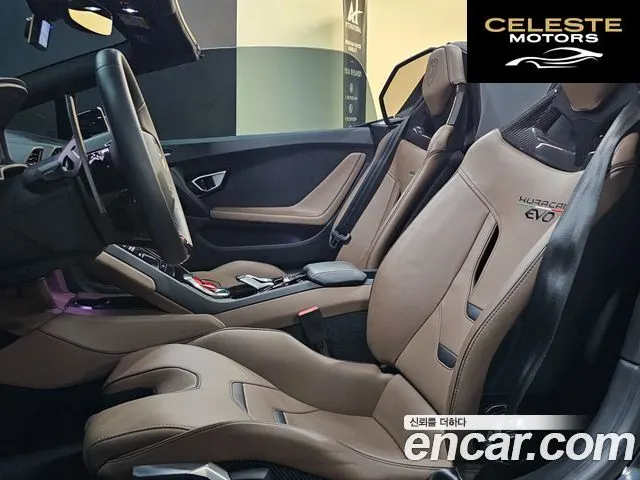 LAMBORGHINI Huracán LP640-4 EVO Spyder 2021 — photo 10 sur 26