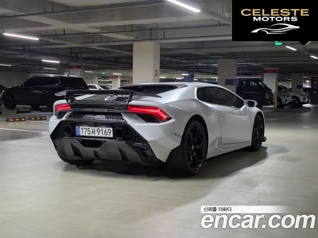 LAMBORGHINI Huracán LP610-4 2016 — photo 4 sur 10