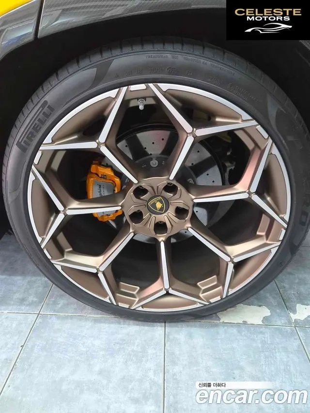 LAMBORGHINI Urus 4.0 V8 2024 — photo 20 sur 20