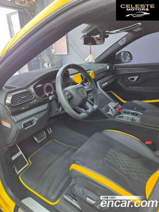 LAMBORGHINI Urus 4.0 V8 2024 — photo 8 sur 20