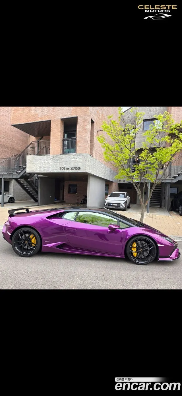 LAMBORGHINI Huracán LP610-4 2015 — photo 3 sur 10