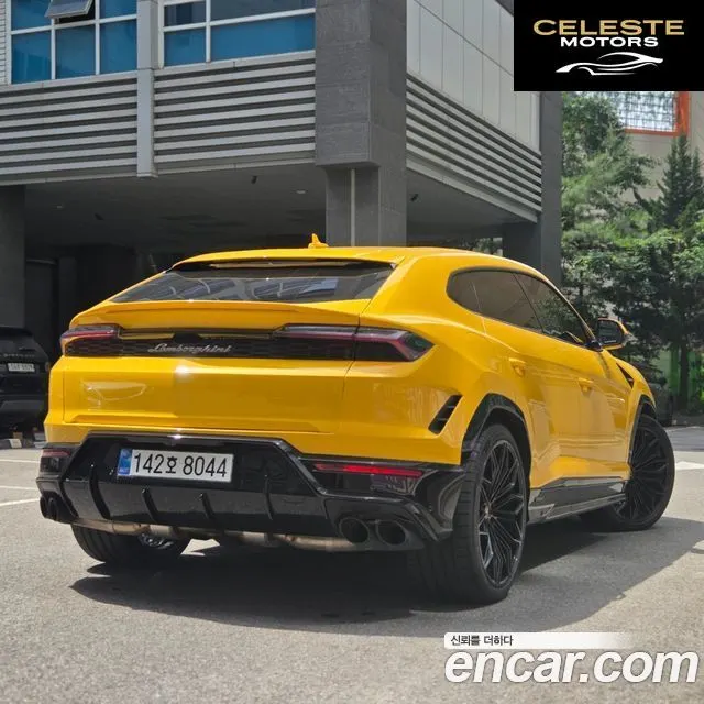 LAMBORGHINI Urus 4.0 V8 SE 2025 — photo 2 sur 16