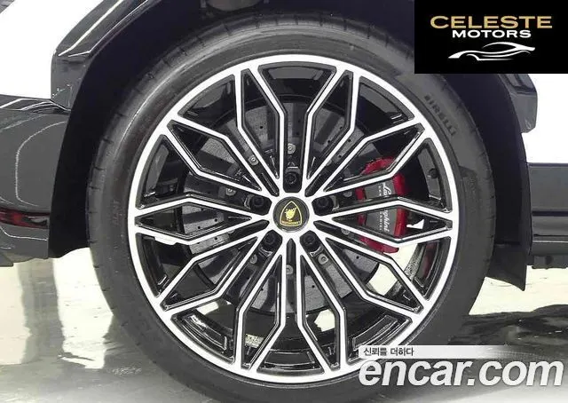 LAMBORGHINI Urus 4.0 V8 SE 2025 — photo 10 sur 20