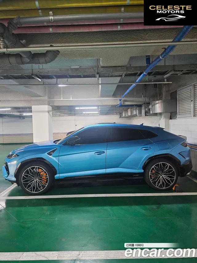 LAMBORGHINI Urus 4.0 V8 SE 2025 — photo 3 sur 19