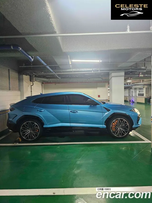 LAMBORGHINI Urus 4.0 V8 SE 2025 — photo 4 sur 19