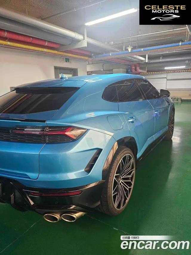 LAMBORGHINI Urus 4.0 V8 SE 2025 — photo 6 sur 19