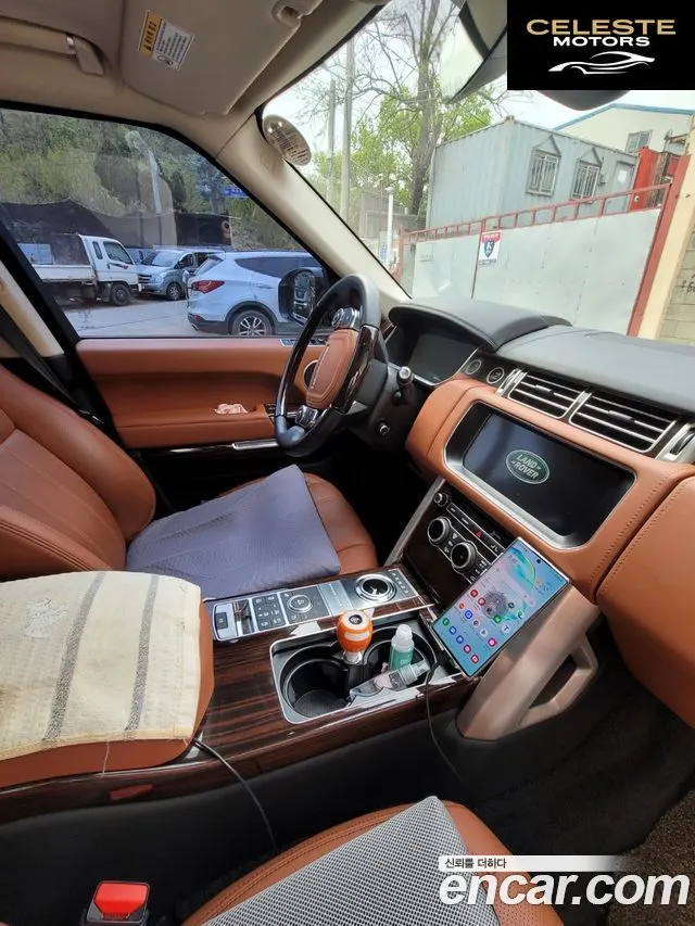 LAND ROVER Range Rover 44.4 SDV8 AB 2017 — photo 7 sur 13