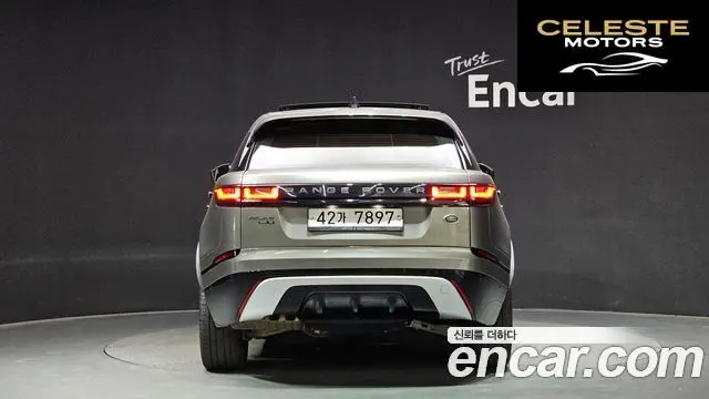 LAND ROVER Range Rover Velar 2.0 D240 R-Dynamic SE 2018 — photo 4 sur 20