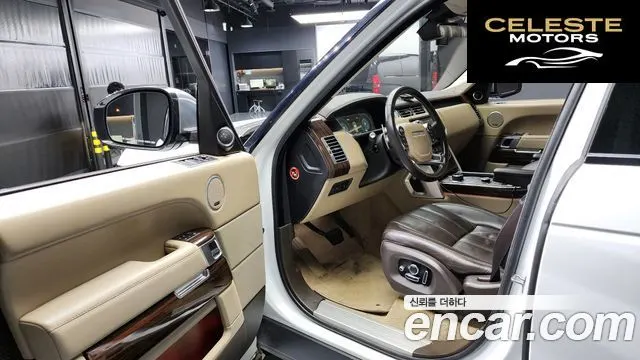 LAND ROVER Range Rover 44.4 SDV8 Vogue SE 2017 — photo 10 sur 20