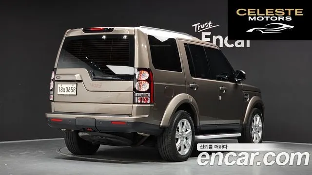 LAND ROVER Discovery 4 3.0 SDV6 SE 2016 — photo 2 sur 26