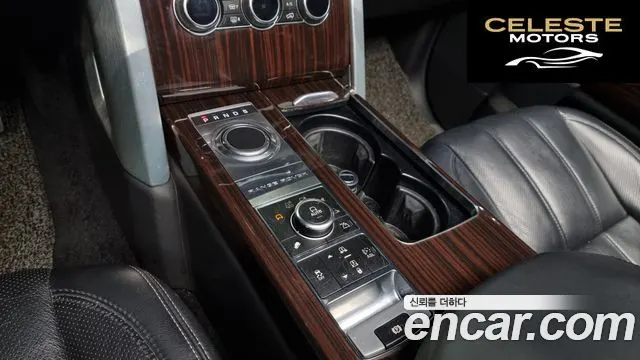 LAND ROVER Range Rover 44.4 SDV8 AB 2015 — photo 9 sur 26