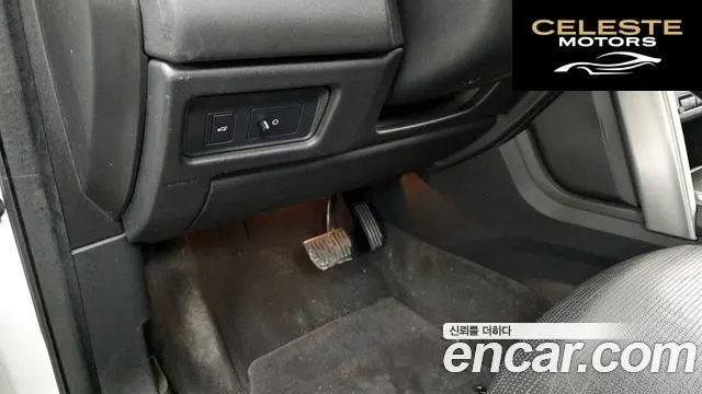 LAND ROVER Discovery Sport 2.0 TD4 SE (150) 2018 — photo 18 sur 26