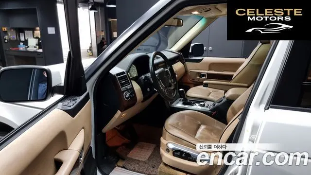 LAND ROVER Range Rover V8 5.0 Vogue 2011 — photo 10 sur 20