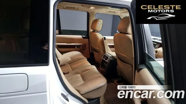 LAND ROVER Range Rover V8 5.0 Vogue 2011 — photo 12 sur 20