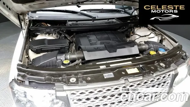 LAND ROVER Range Rover V8 5.0 Vogue 2011 — photo 6 sur 20