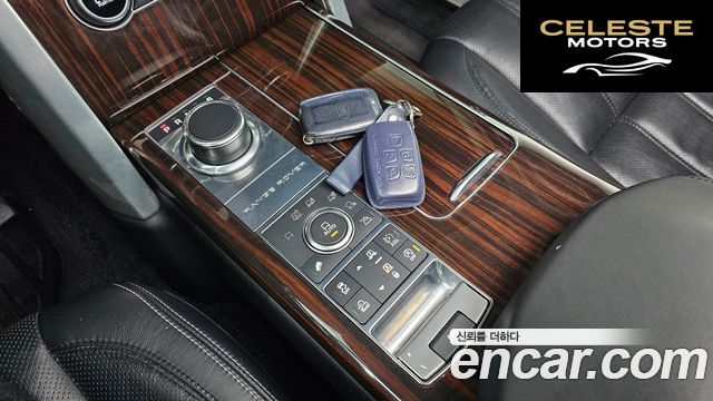 LAND ROVER Range Rover 44.4 SDV8 Vogue SE 2016 — photo 9 sur 20