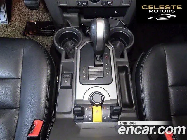 LAND ROVER Discovery 3 2.7 TDV6 HSE 2007 — photo 12 sur 23