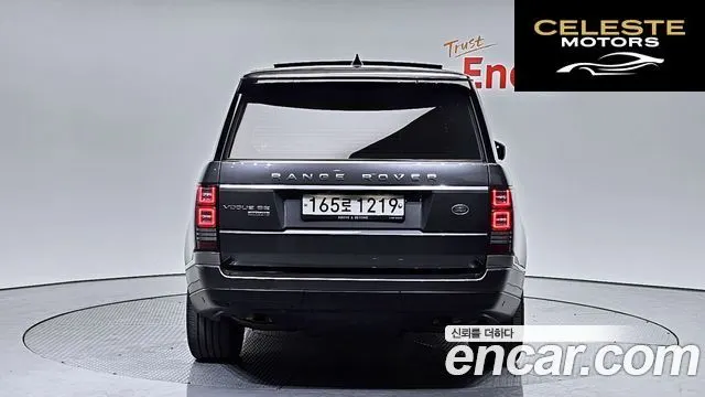 LAND ROVER Range Rover 44.4 SDV8 Vogue SE 2017 — photo 4 sur 20