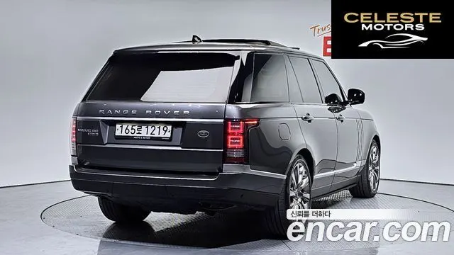 LAND ROVER Range Rover 44.4 SDV8 Vogue SE 2017 — photo 2 sur 20