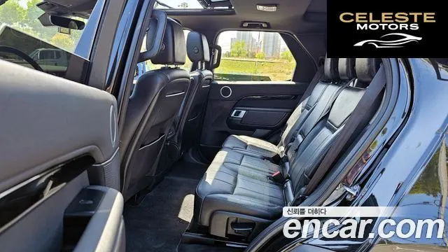 LAND ROVER Discovery 5 2.0 SD4 SE 2019 — photo 13 sur 20