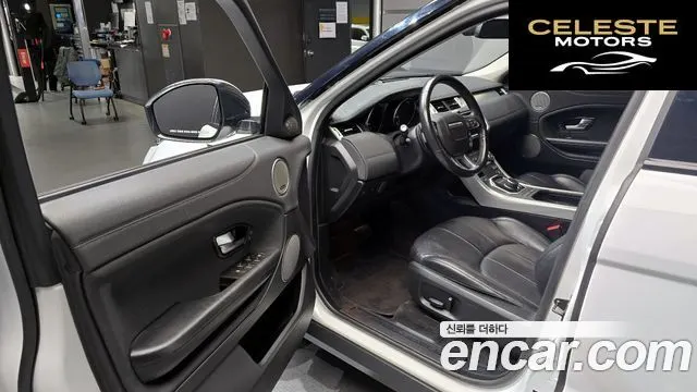 LAND ROVER Range Rover Evoque 2.0 TD4 SE 2018 — photo 11 sur 20