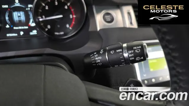 LAND ROVER Range Rover Evoque 2.0 TD4 SE 2018 — photo 17 sur 20