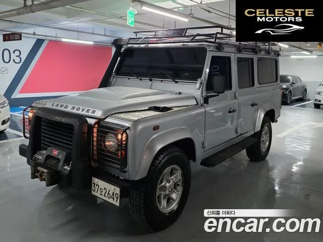 LAND ROVER Defender 110 2010 — photo 11 sur 18