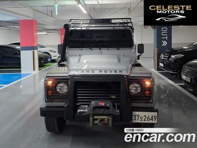LAND ROVER Defender 110 2010 — photo 3 sur 18