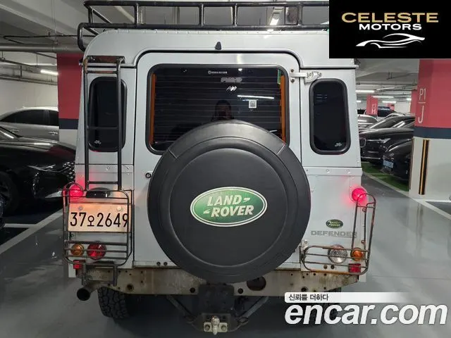 LAND ROVER Defender 110 2010 — photo 4 sur 18