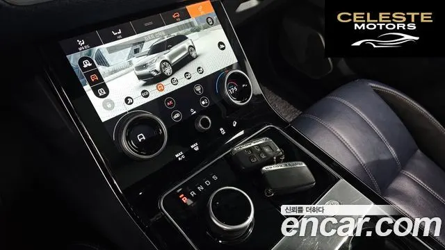 LAND ROVER Range Rover Velar 3.0 D300 R-Dynamic SE 2018 — photo 9 sur 20