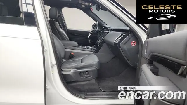 LAND ROVER Discovery 5 2.0 SD4 SE 2019 — photo 11 sur 20