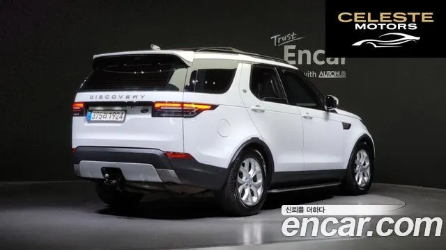 LAND ROVER Discovery 5 2.0 SD4 SE 2019 — photo 2 sur 20
