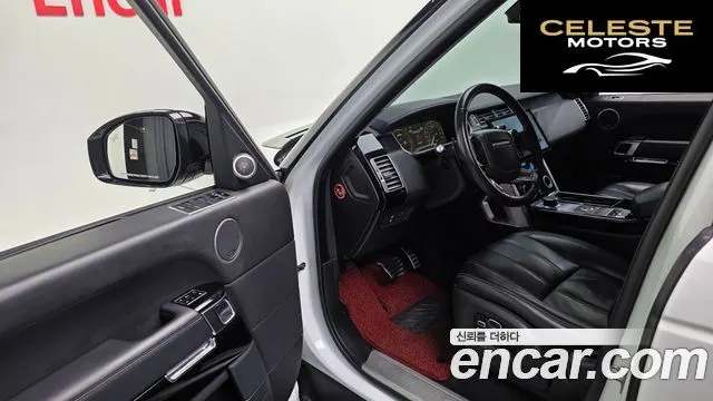 LAND ROVER Range Rover 44.4 SDV8 Vogue SE 2015 — photo 12 sur 20