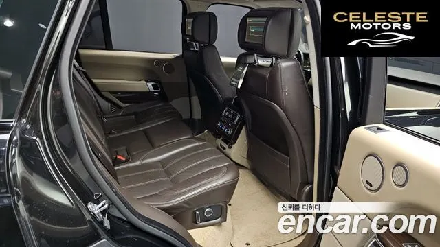 LAND ROVER Range Rover 44.4 SDV8 Vogue SE 2016 — photo 12 sur 26