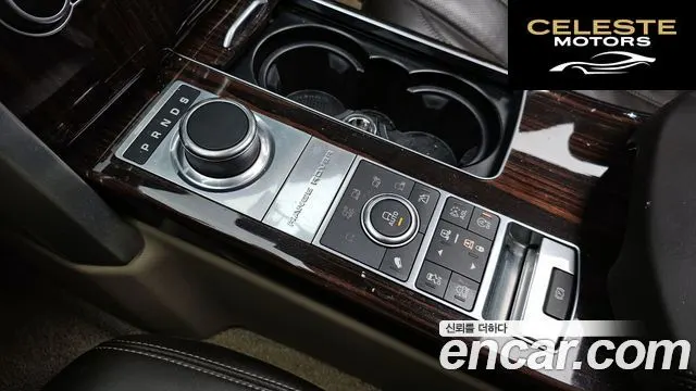 LAND ROVER Range Rover 44.4 SDV8 Vogue SE 2016 — photo 9 sur 26