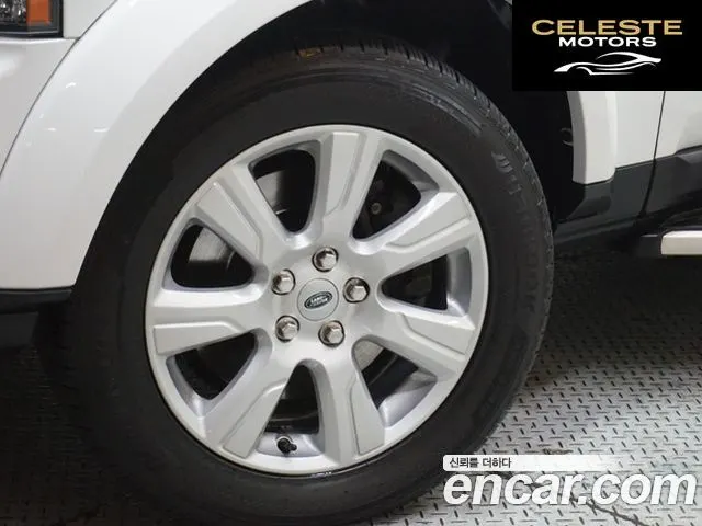 LAND ROVER Discovery 4 3.0 SDV6 HSE 2013 — photo 15 sur 26